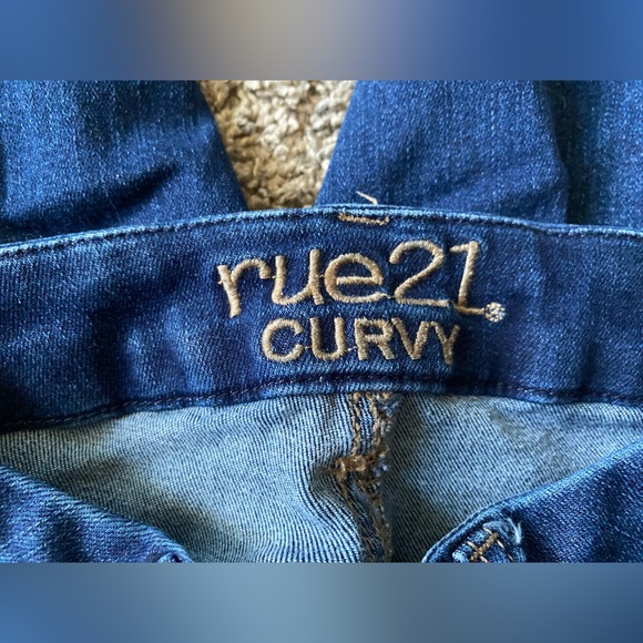 Rue 21 curvy skinny jeans - Picture 4 of 4
